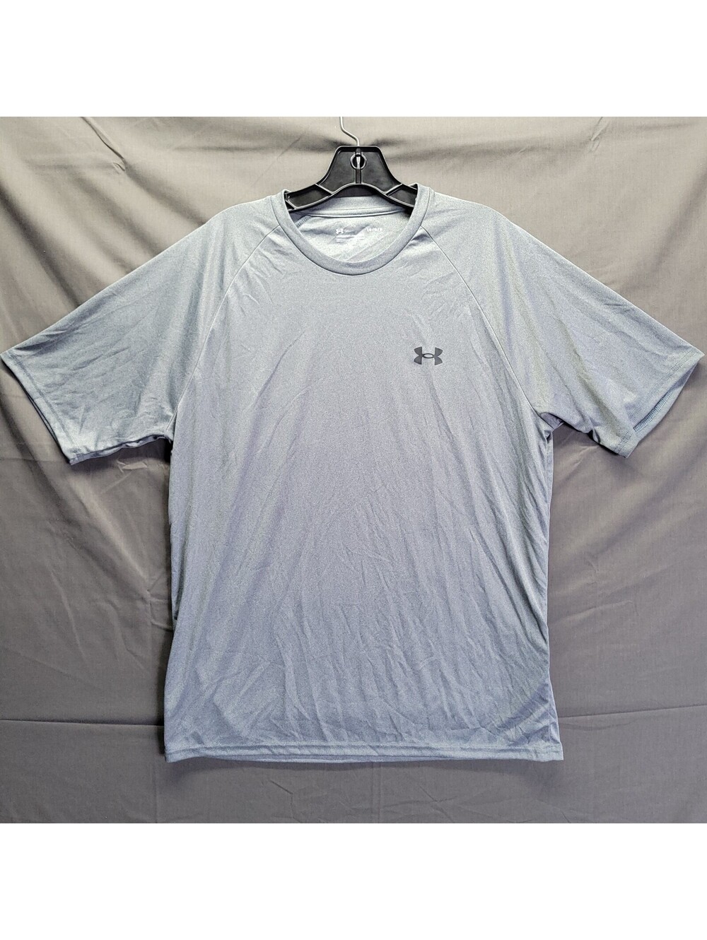 UNDER ARMOUR HEAT GEAR LOOSE FIT SHORT SLEEVE SHIRT SIZE LARGE